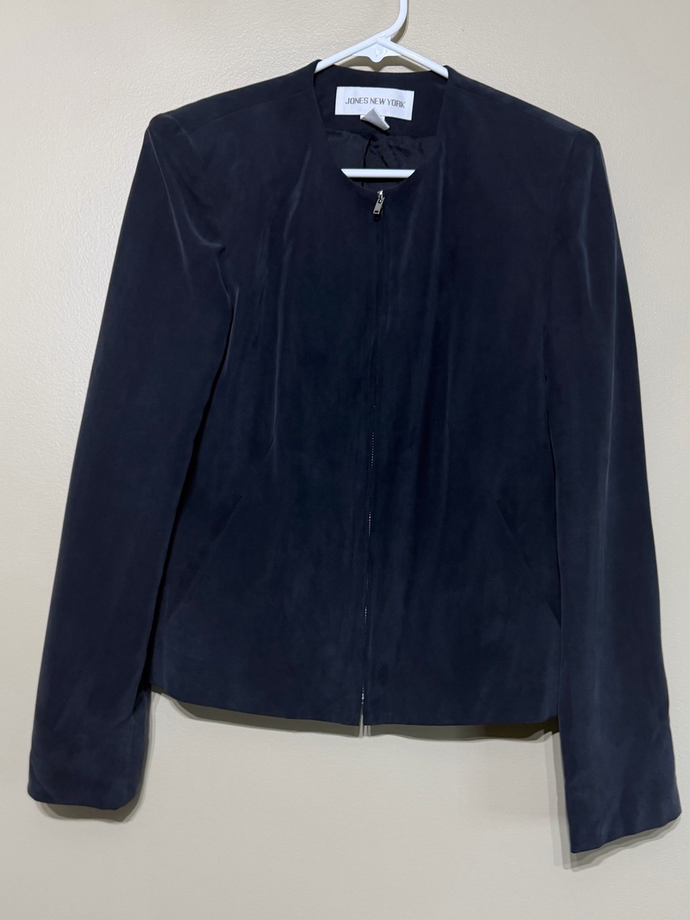 Vintage 90’s Jones New York 100% Silk Collarless Zip Blazer Jacket
